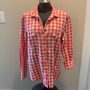 Button up shirt, sleeves can be cuffed